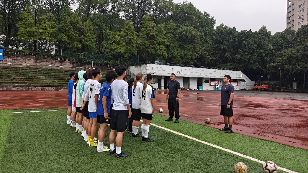 体育学院深化“立德垂范”结对帮扶机制 助力新教师快速成长